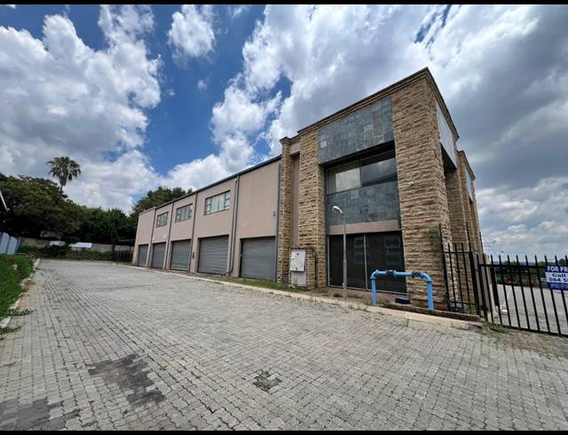 2,616M² WAREHOUSE TO LET IN STRIJDOMPARK
